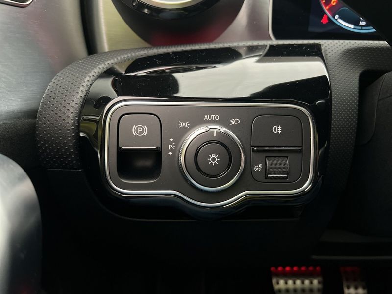 Mercedes A220 bild 16