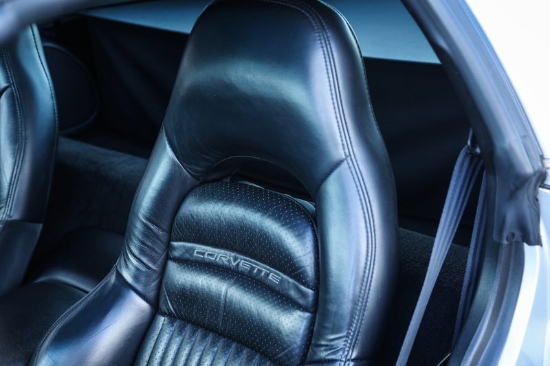 Chevrolet Corvette bild 16
