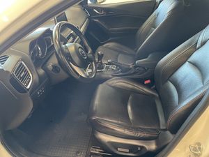 Mazda 3 bild 2