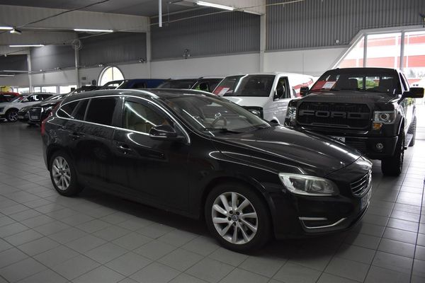 Volvo V60 D4 Geartronic, 181hk Summum Business Edition - 2015