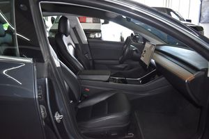 Tesla Model 3 bild 7