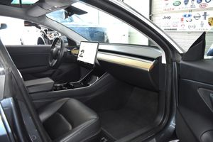 Tesla Model 3 bild 6