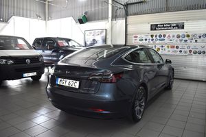 Tesla Model 3 bild 3