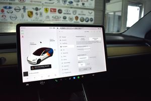 Tesla Model 3 bild 13
