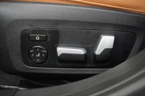 BMW 330 bild 12