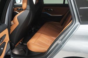 BMW 330 bild 9