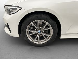 BMW 320 bild 29