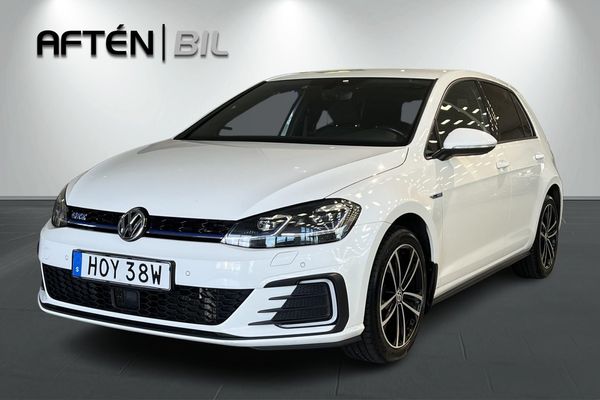 Volkswagen Golf I GTE Plug-in hybrid Drag / P-värmare / Kamera *Nyservad - 2020