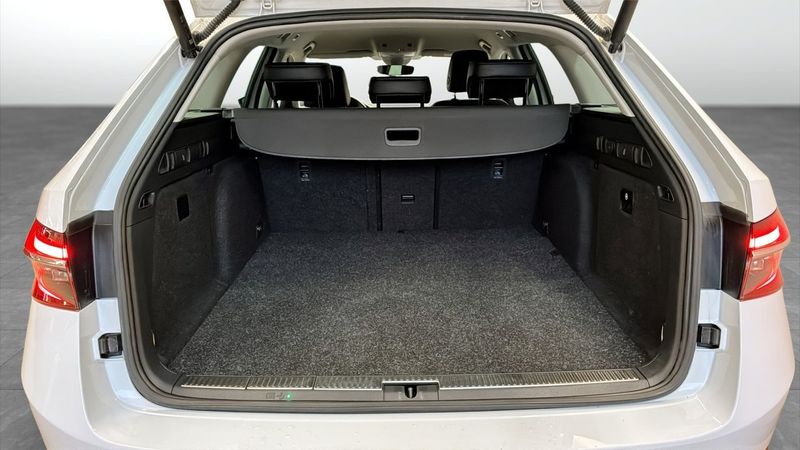 Skoda Superb bild 12