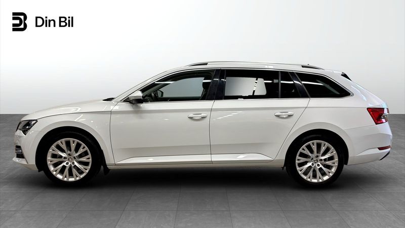 Skoda Superb bild 2