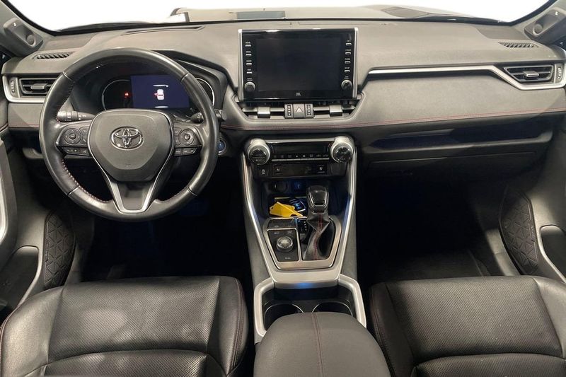 Toyota RAV4 bild 10