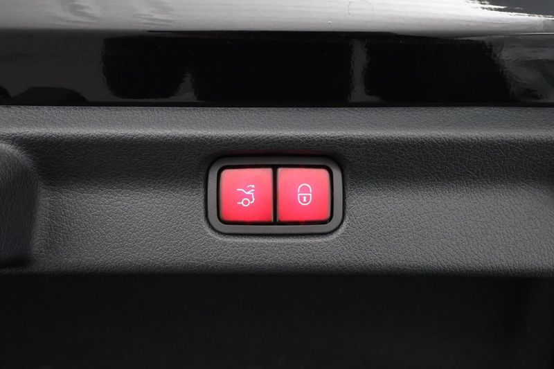 Mercedes EQE500 bild 32