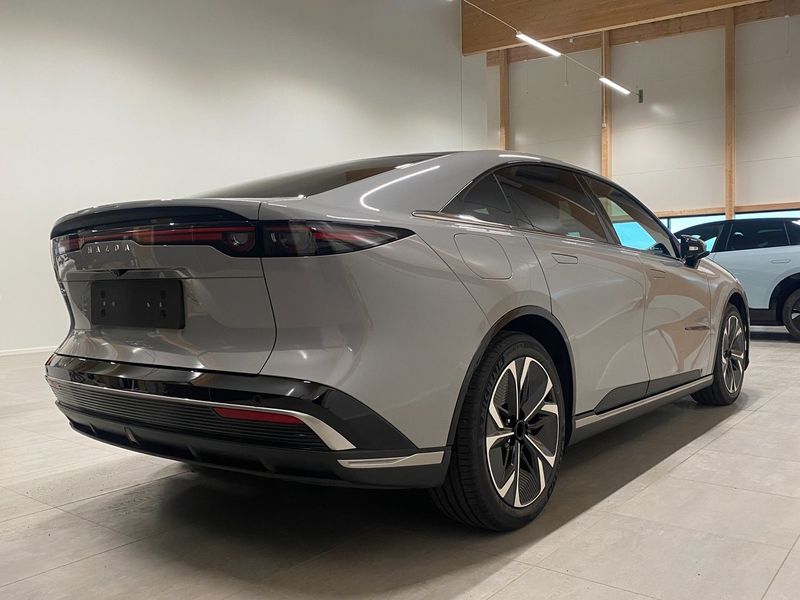 Mazda 6e bild 4
