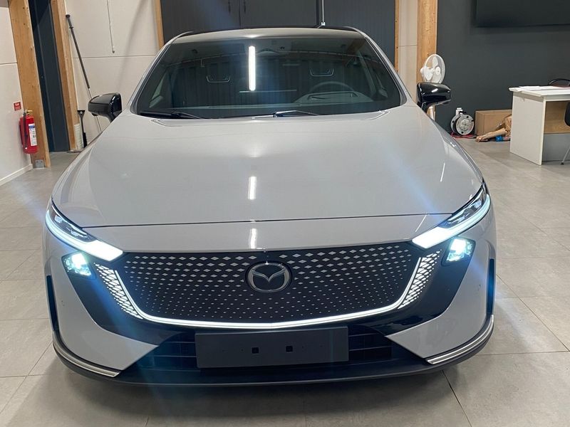 Mazda 6e bild 2