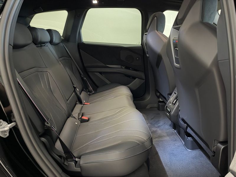 BMW iX3 bild 7