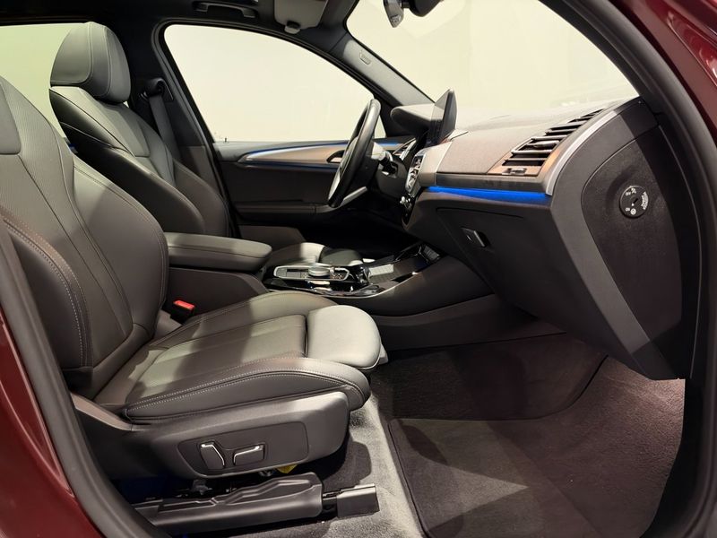 BMW iX3 bild 8