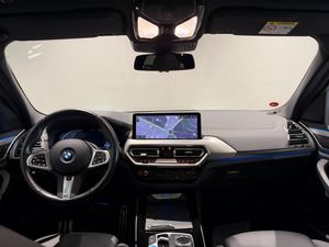 BMW iX3 bild 13