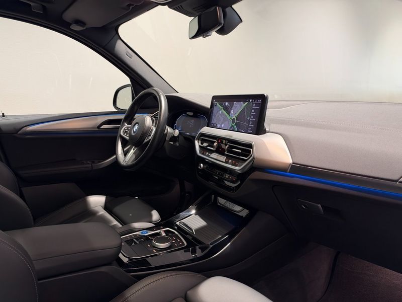 BMW iX3 bild 9