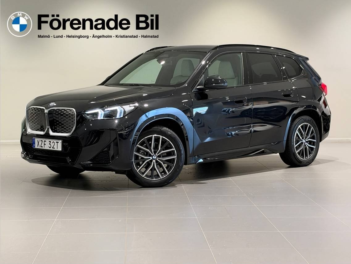BMW iX1