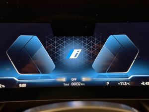 BMW iX1 bild 14