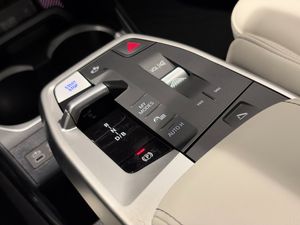 BMW iX1 bild 16