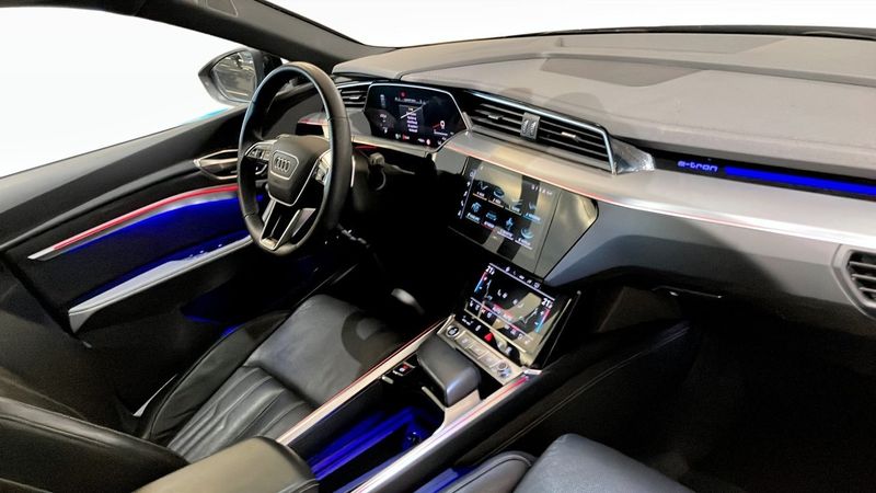 Audi Q8 e-tron bild 12