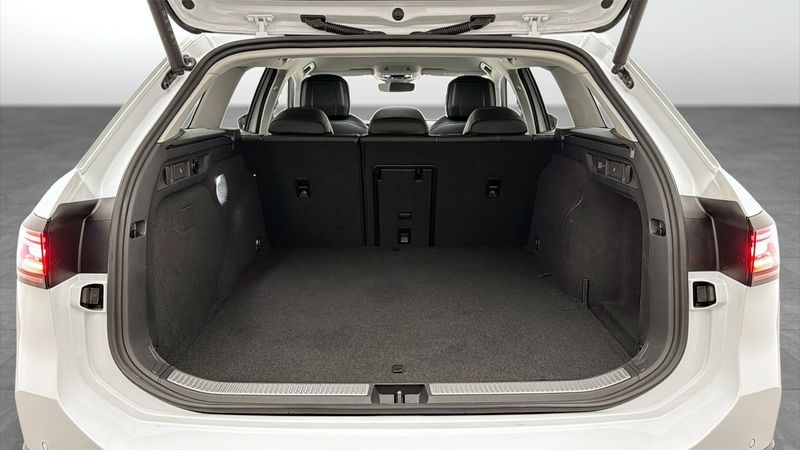 Volkswagen Passat bild 12