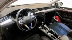 Volkswagen Passat bild 7