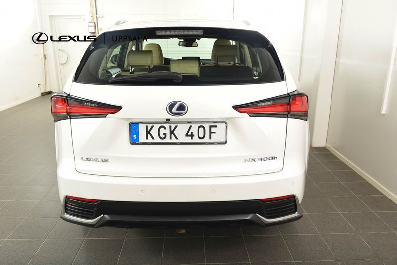 Lexus NX bild 4