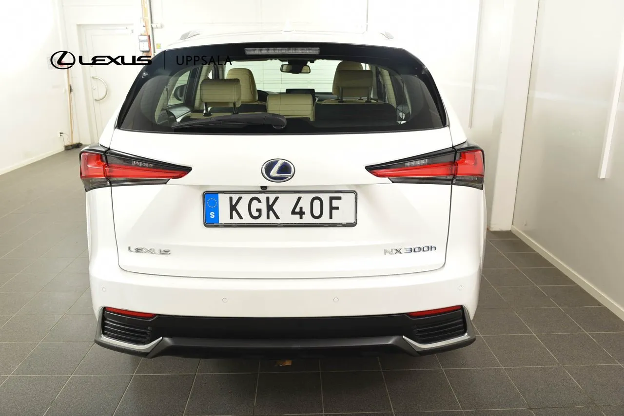 Lexus NX bild 4