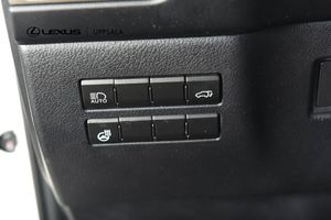 Lexus NX bild 10