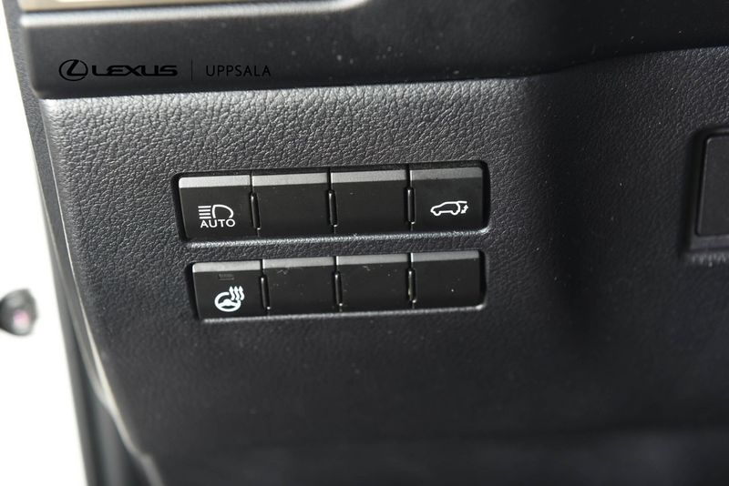 Lexus NX bild 10