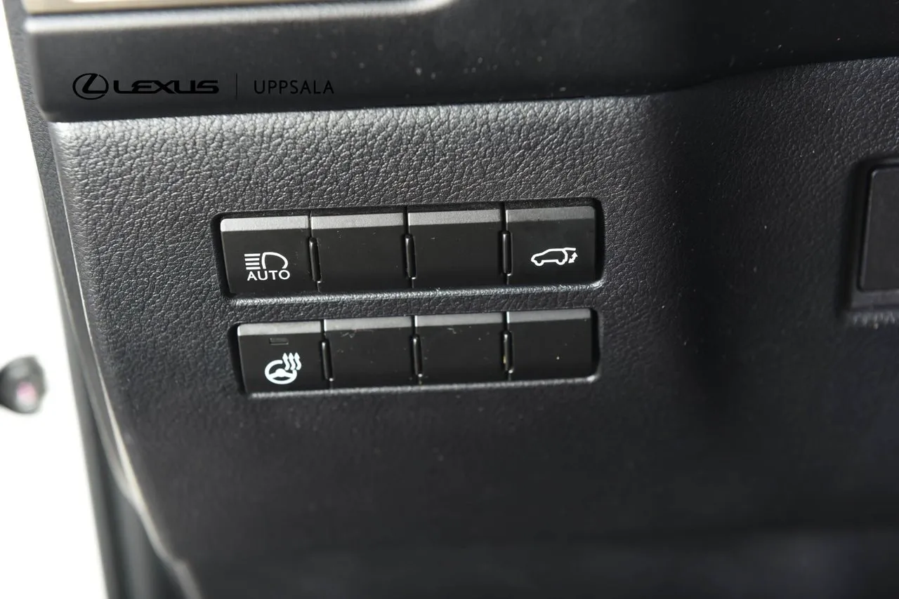 Lexus NX bild 10