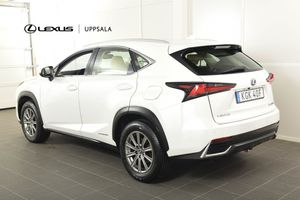Lexus NX bild 2