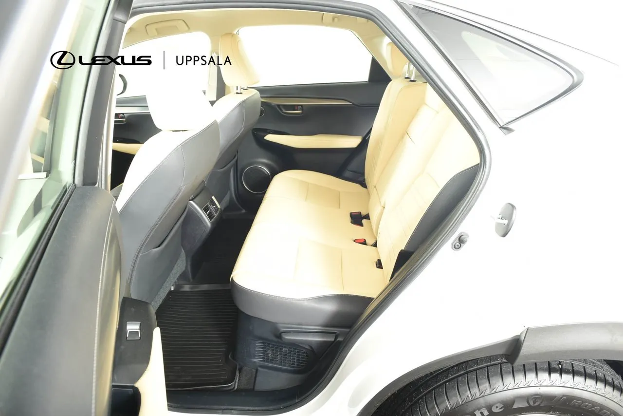 Lexus NX bild 7