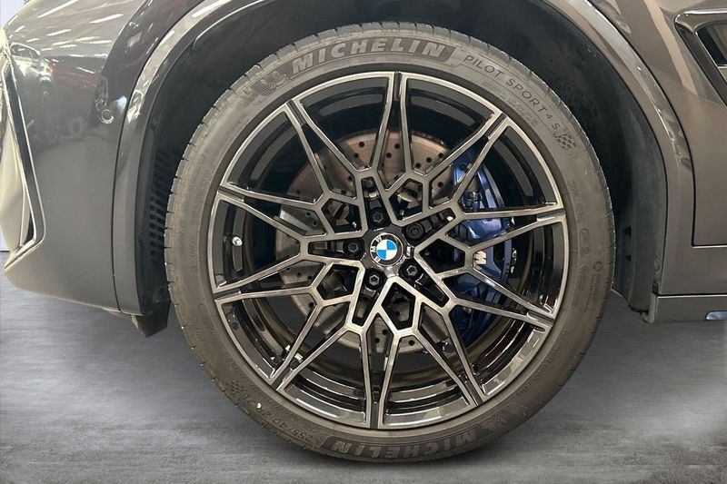 BMW X4 M bild 14
