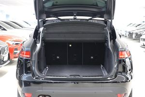 Jaguar F-Pace bild 9