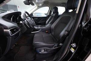 Jaguar F-Pace bild 14
