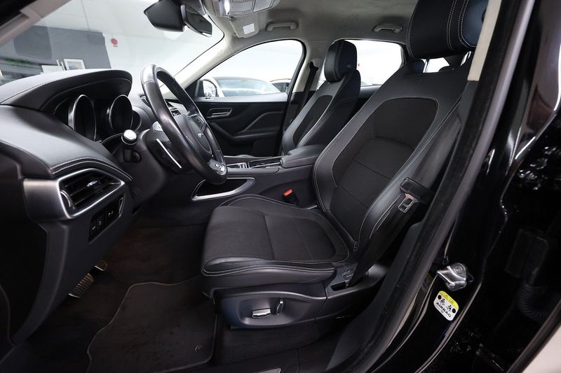Jaguar F-Pace bild 14