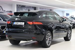 Jaguar F-Pace bild 7