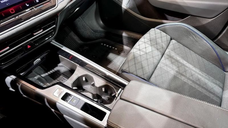 Volkswagen Passat bild 19