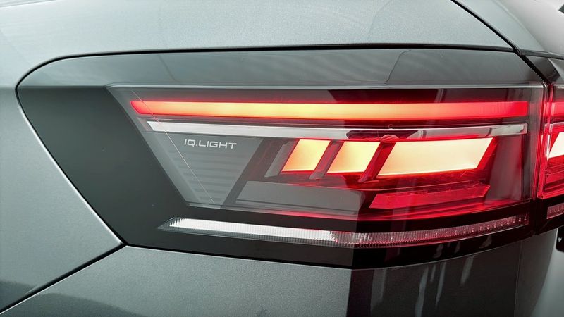 Volkswagen Passat bild 19