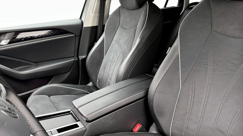 Volkswagen Passat bild 8