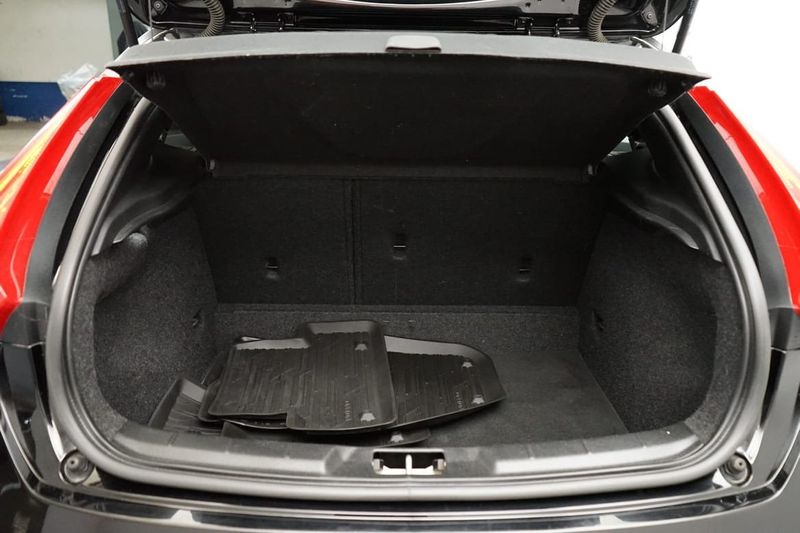 Volvo V40 bild 8