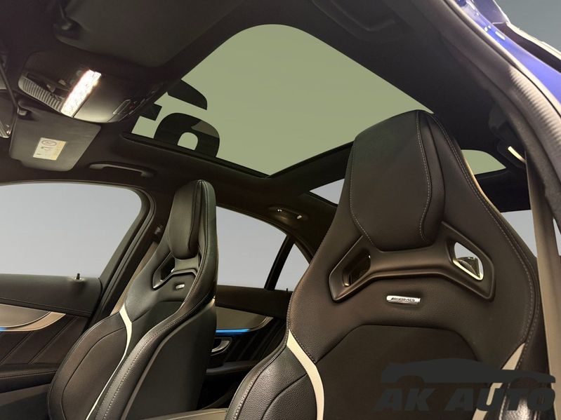 Mercedes C63 AMG bild 8