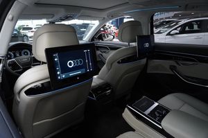 Audi A8 bild 10
