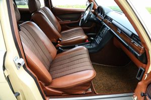 Mercedes 450 bild 16