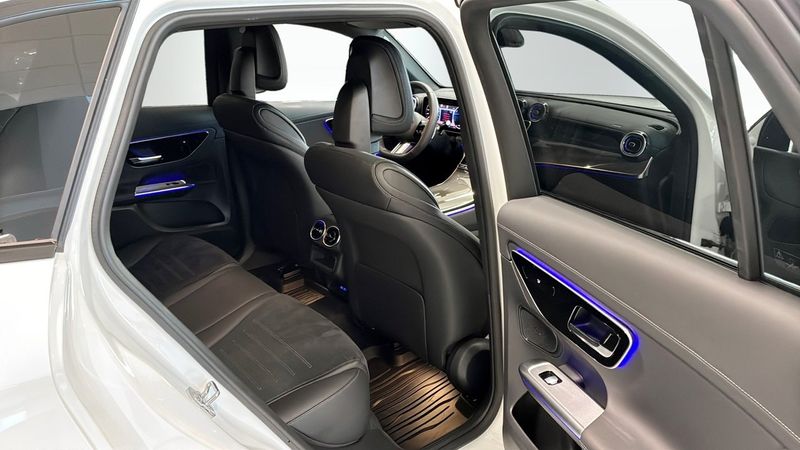 Mercedes GLC300 bild 8