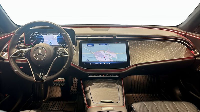 Mercedes E300 bild 6