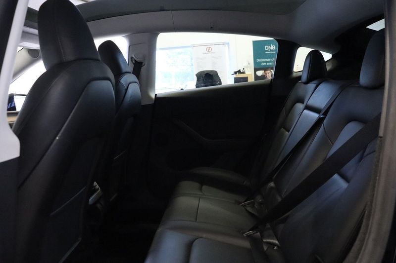 Tesla Model Y bild 13